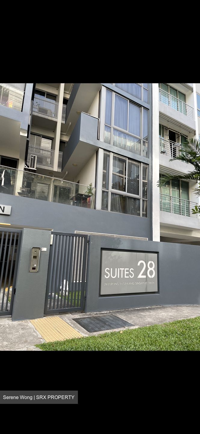 Suites 28 (D14), Apartment #440110521